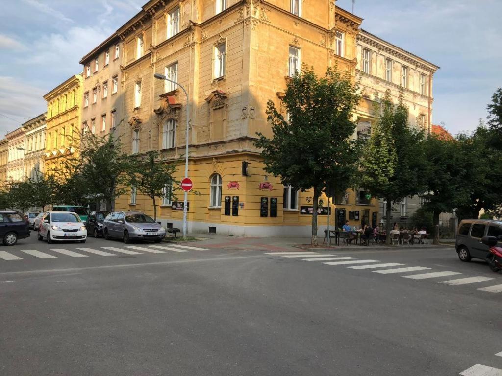 Cozy Rooms, 10 Min By Walk To The Center Brno Exterior foto